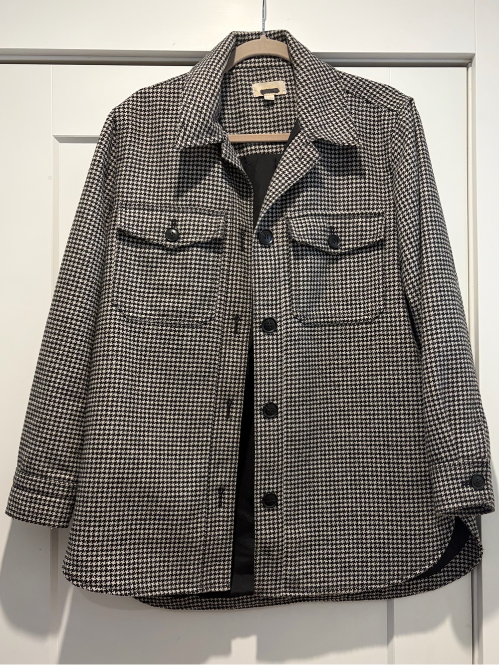 LOFT Black and White Houndstooth Button-Up Jacket